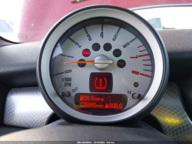 2007 MINI COOPER S WMWMF73517TT80794 Photo 6