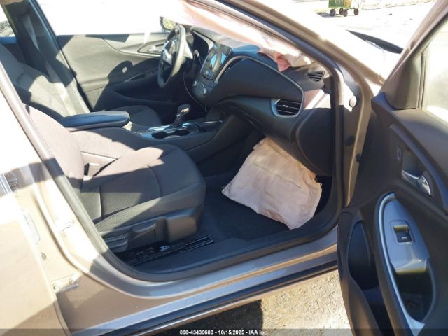 2024 CHEVROLET MALIBU 1G1ZD5ST4RF223466 Photo 4