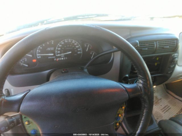 1996 FORD EXPLORER 1FMDU32X3TUD82101 Photo 5