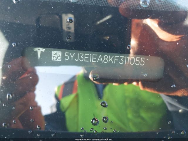 2019 TESLA MODEL 3 5YJ3E1EA8KF311055 Photo 8