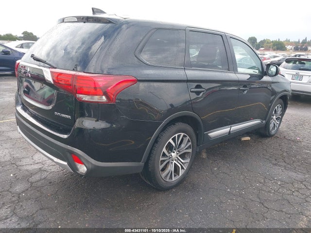 2018 MITSUBISHI OUTLANDER JA4AD2A38JJ003053 Photo 3