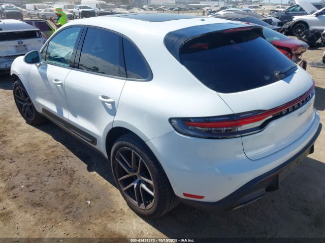 2024 PORSCHE MACAN WP1AA2A59RLB08716 Photo 2