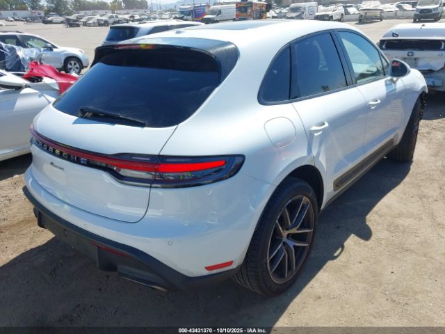 2024 PORSCHE MACAN WP1AA2A59RLB08716 Photo 3