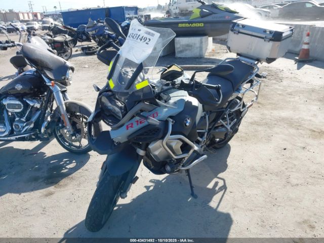 2021 BMW R 1250 WB10M1300M6D88372 Photo 1