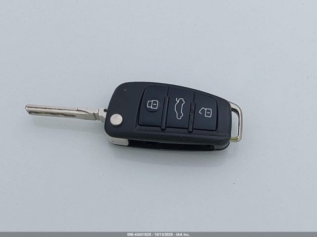 2019 AUDI A3 WAUGUGFF8K1025097 Photo 10