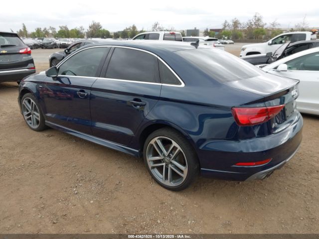 2019 AUDI A3 WAUGUGFF8K1025097 Photo 2