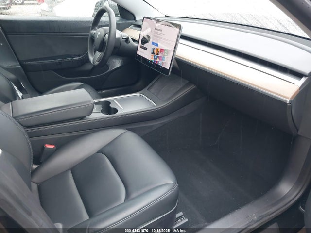 2021 TESLA MODEL 3 5YJ3E1ECXMF914237 Photo 4