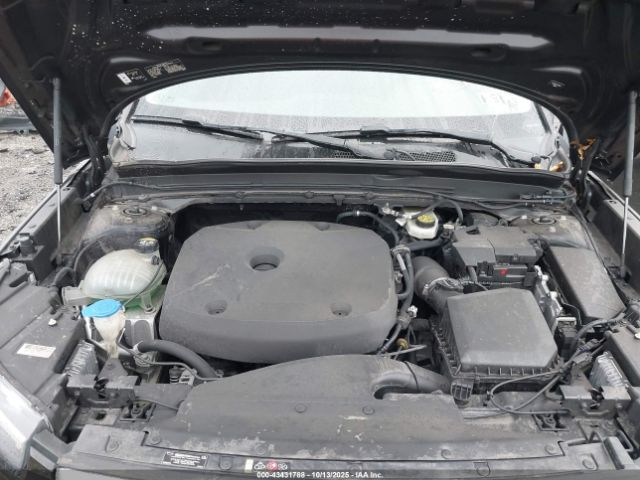 2020 VOLVO XC40 YV4162UKXL2184671 Photo 9