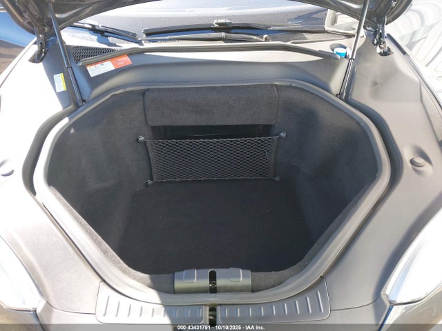 2014 TESLA MODEL S 5YJSA1H11EFP51321 Photo 9