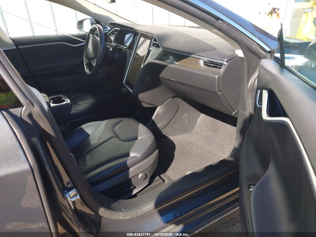 2014 TESLA MODEL S 5YJSA1H11EFP51321 Photo 4