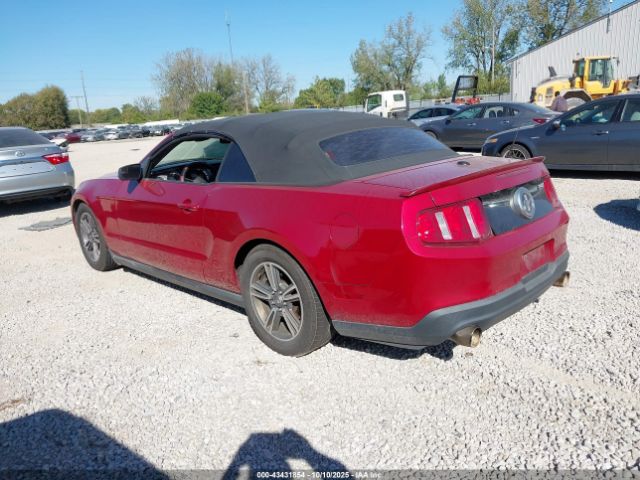 2011 FORD MUSTANG 1ZVBP8EM1B5117913 Photo 2