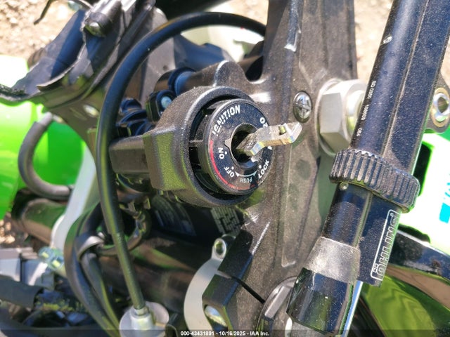JKBZXVL18PA008863 Kawasaki Zx1002 L