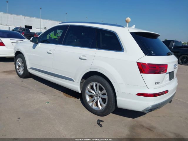 2017 AUDI Q7 WA1LHAF77HD049887 Photo 2