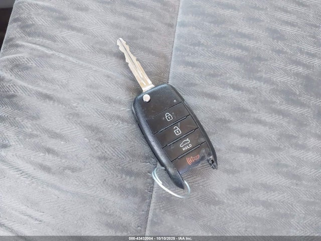 KNAFK4A6XG5438811 KIA mpi nu