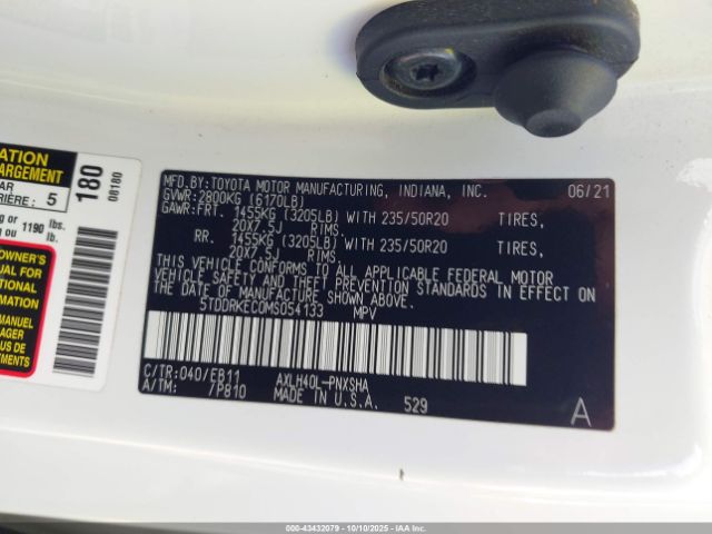 2021 TOYOTA SIENNA 5TDDRKEC0MS054133 Photo 8