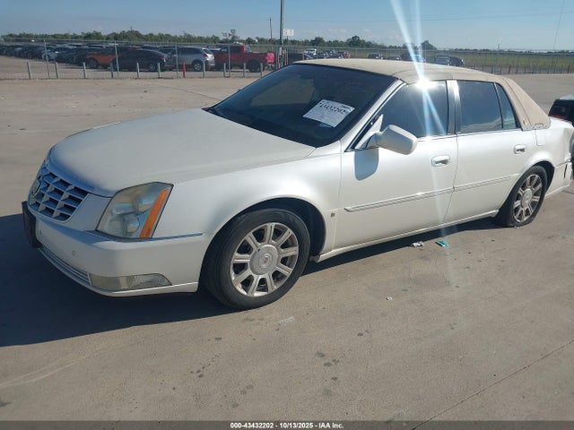2008 CADILLAC DTS 1G6KD57Y68U123217 Photo 1