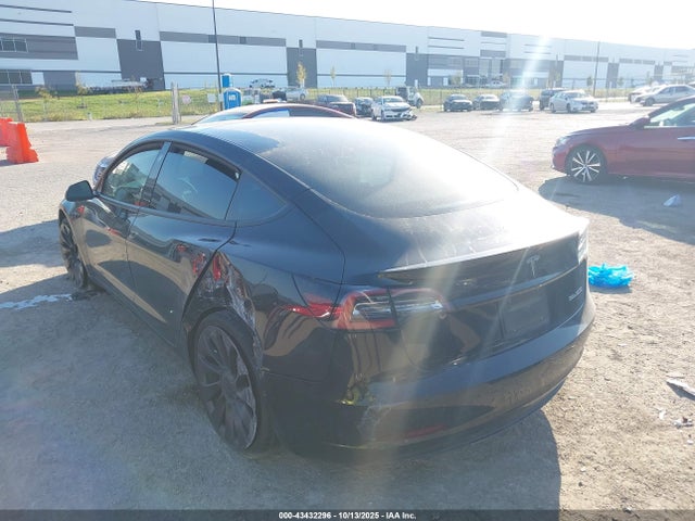 2021 TESLA MODEL 3 5YJ3E1EC9MF025283 Photo 2