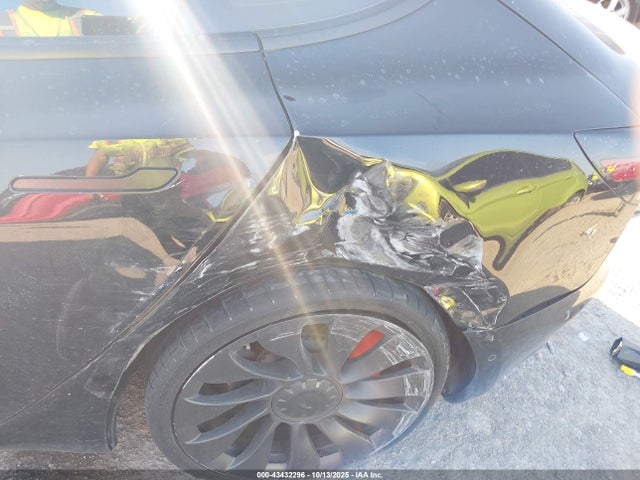 2021 TESLA MODEL 3 5YJ3E1EC9MF025283 Photo 5