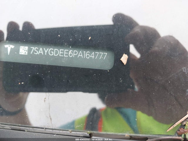 2023 TESLA MODEL Y 7SAYGDEE6PA164777 Photo 8