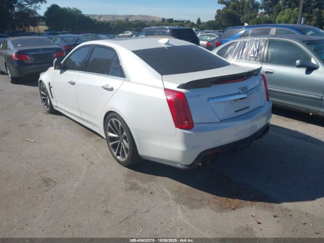 2017 CADILLAC CTS-V 1G6A15S66H0195861 Photo 2