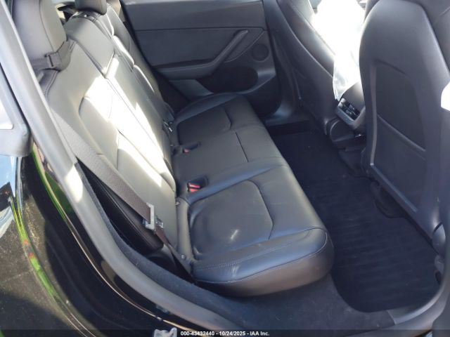 2023 TESLA MODEL Y 7SAYGDEE4PF877521 Photo 7