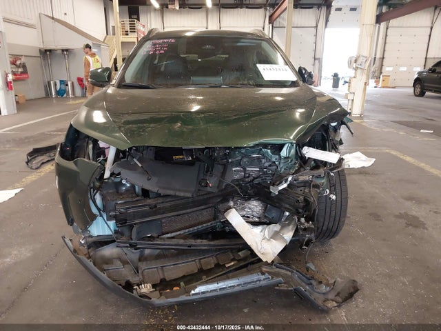 7MUEAAAG8RV075064 Toyota Corolla Cross Xle