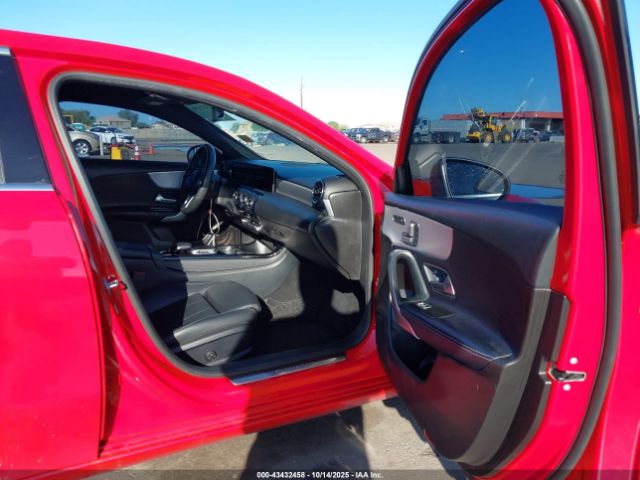 2020 MERCEDES-BENZ A 220 W1K3G4FB5LW043717 Photo 4