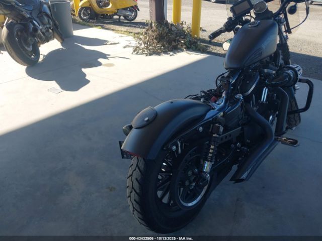 2014 HARLEY-DAVIDSON XL883 1HD4LE217EC439535 Photo 3