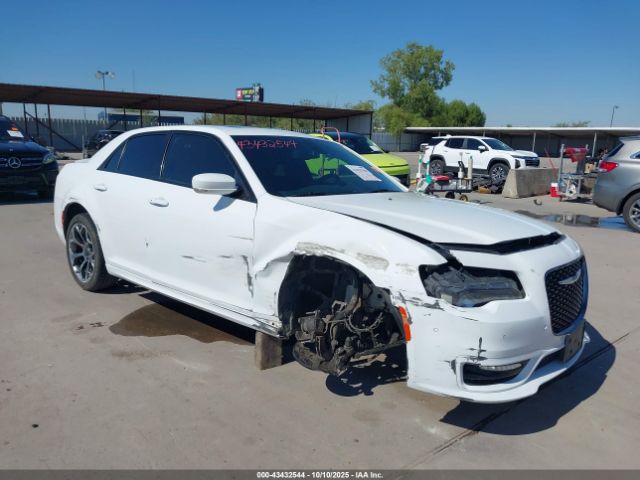 2018 CHRYSLER 300 2C3CCABG9JH315627
