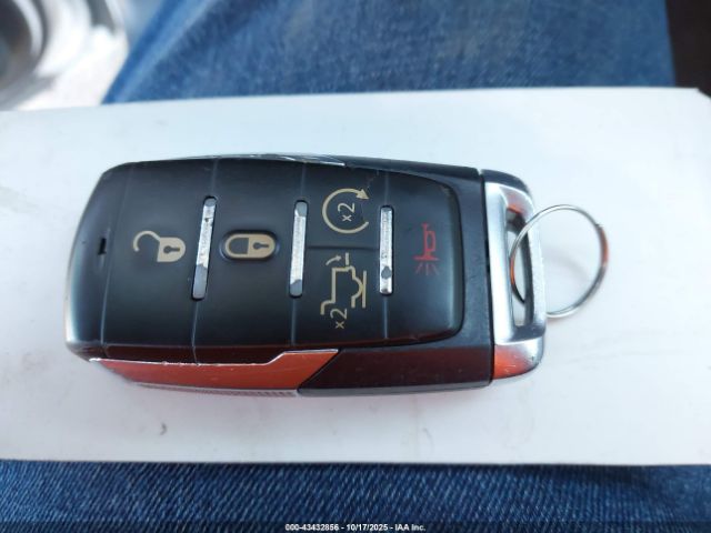 2022 RAM 1500 1C6SRFRT2NN262747 Photo 10