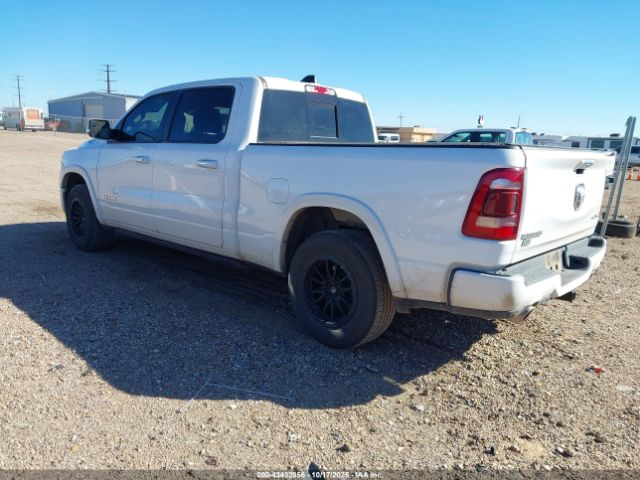 2022 RAM 1500 1C6SRFRT2NN262747 Photo 2