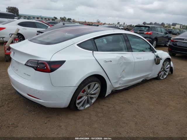 2018 TESLA MODEL 3 5YJ3E1EB1JF148465 Photo 3