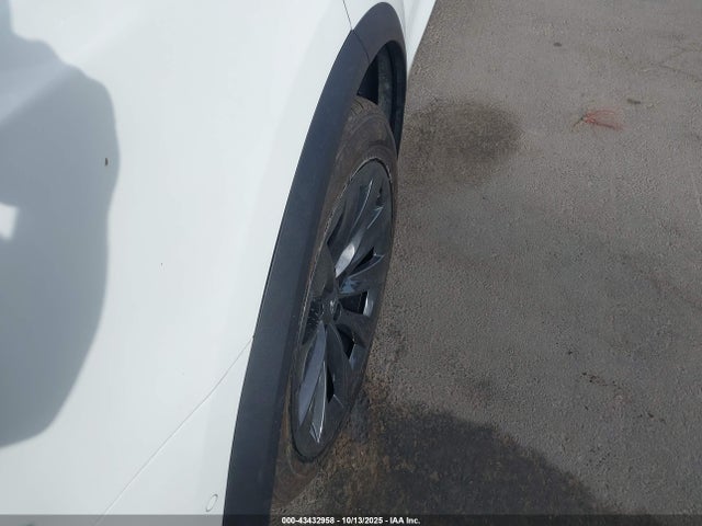 2018 TESLA MODEL X 5YJXCBE22JF139660 Photo 5
