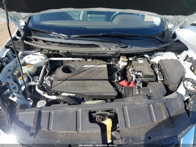 JN8BT3BA0PW004133 Nissan Rogue Sv Fwd