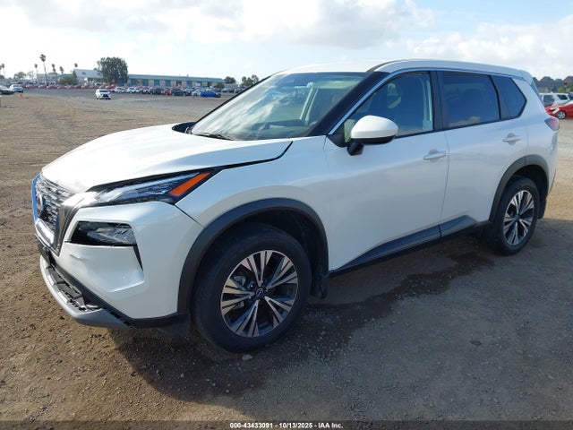 JN8BT3BA0PW004133 Nissan Rogue Sv Fwd