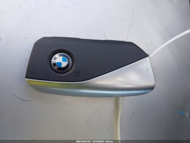 2025 BMW IX WB523CF00SCS58721 Photo 10