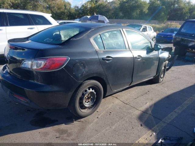 2011 MAZDA MAZDA3 JM1BL1UF8B1473890 Photo 3