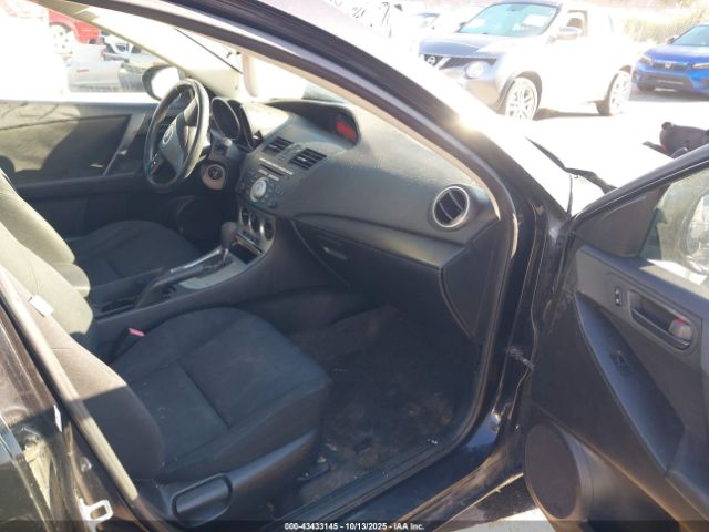 2011 MAZDA MAZDA3 JM1BL1UF8B1473890 Photo 4
