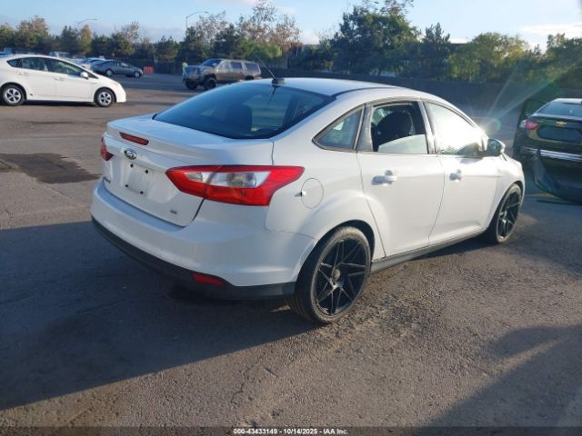 2014 FORD FOCUS 1FADP3F25EL461777 Photo 3