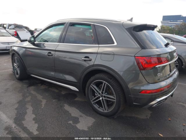 2024 AUDI Q5 WA1E2AFYXR2101299 Photo 2