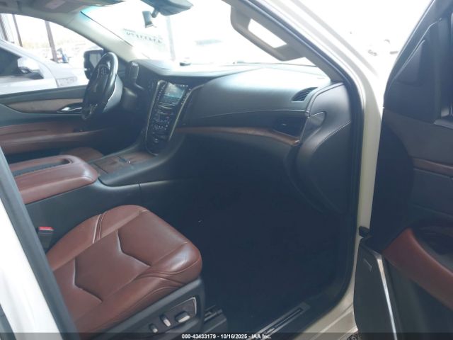 2018 CADILLAC ESCALADE 1GYS4CKJ3JR112500 Photo 4
