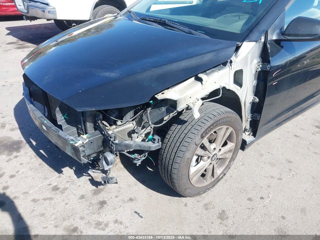 KMHD84LF6HU182787 Hyundai ELANTRA SE