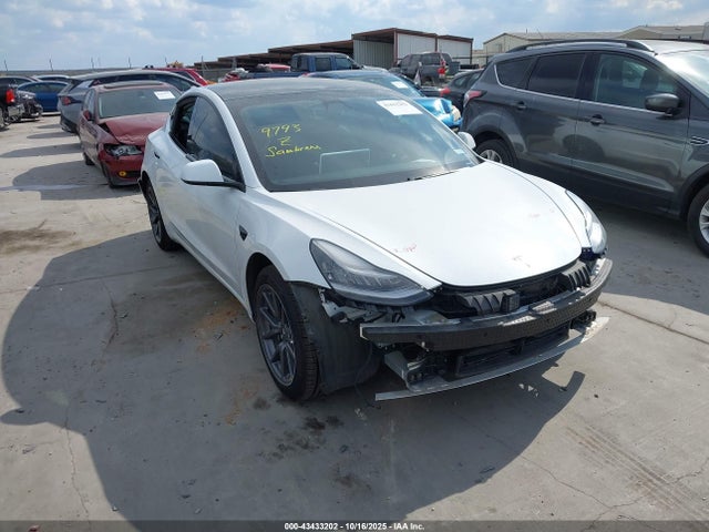 2021 TESLA MODEL 3 5YJ3E1EA8MF851993 Photo 0