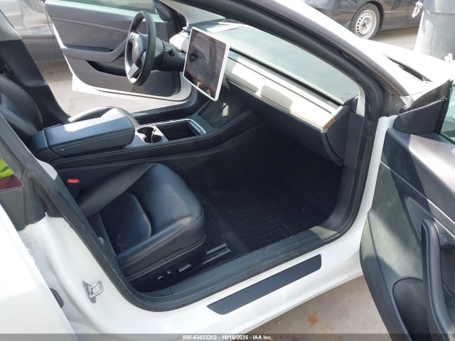 2021 TESLA MODEL 3 5YJ3E1EA8MF851993 Photo 4