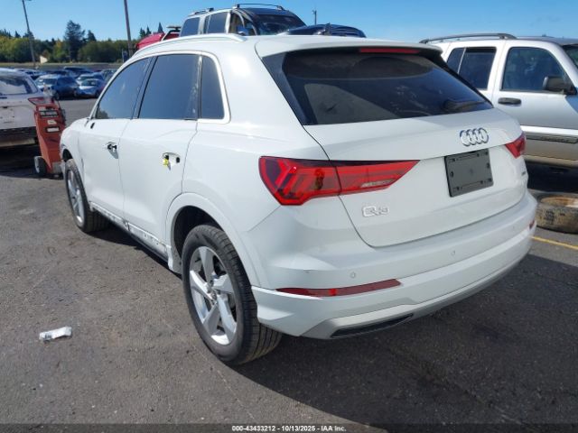 2020 AUDI Q3 WA1BECF36L1086470 Photo 2