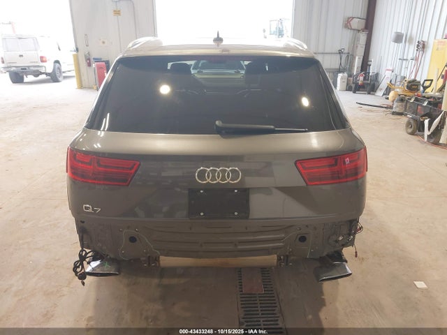 WA1VAAF72KD011326 Audi Q7 55 Premium