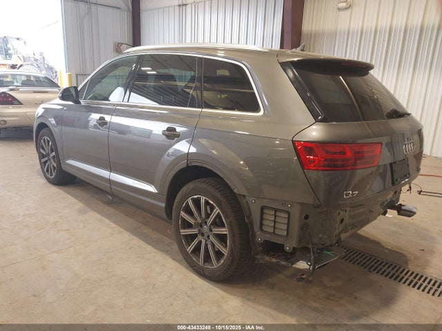 2019 AUDI Q7 WA1VAAF72KD011326 Photo 2
