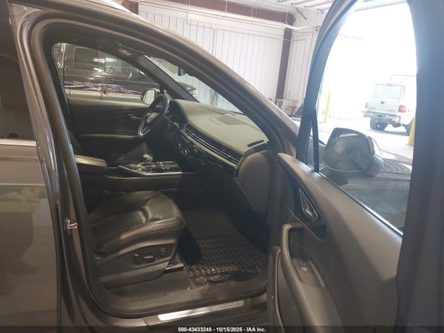2019 AUDI Q7 WA1VAAF72KD011326 Photo 4