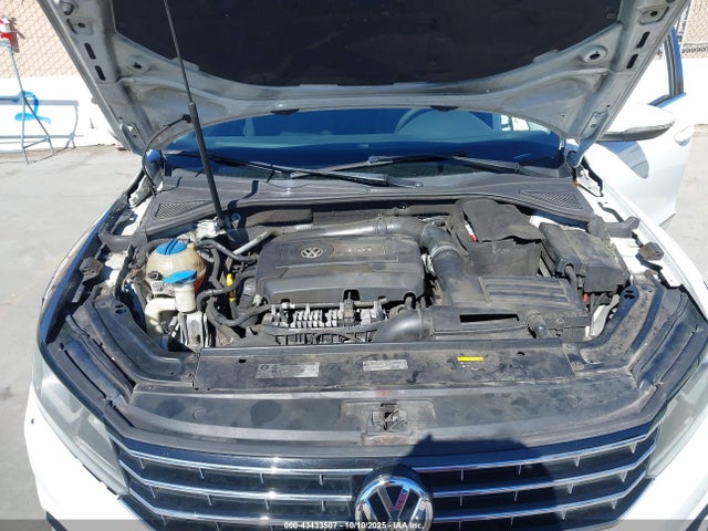 1VWAT7A37GC060960 Volkswagen 1.8t