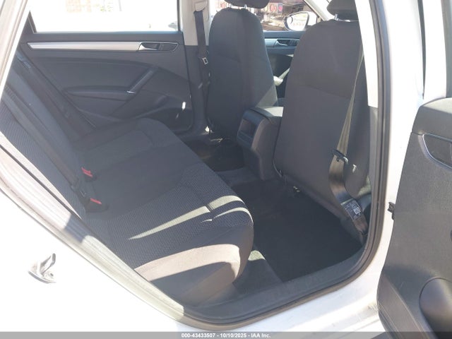 1VWAT7A37GC060960 Volkswagen 1.8t